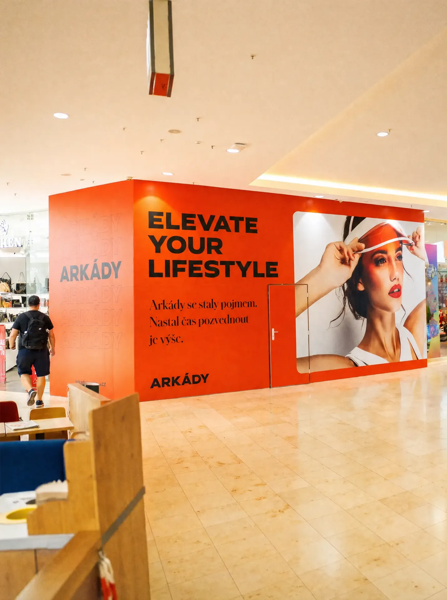 Arkády campaign installation inside the shopping centre