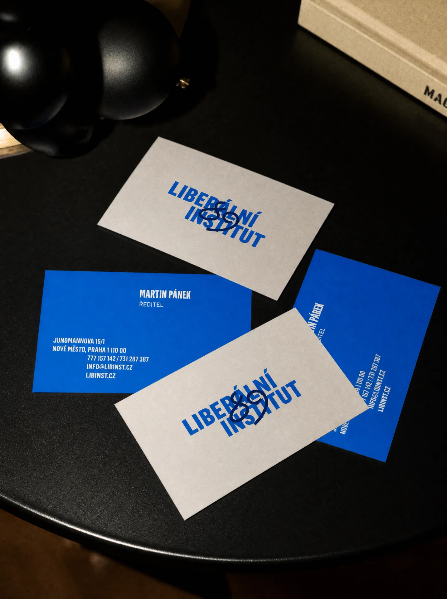 Liberální institut — Logo and the 89